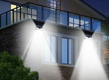 Best-outdoor-solar-flood-lights-feature-2-e1524591650443 (1) - Copia
