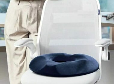 comfort-donut-seat-cushion-sofa-hemorrho_main-4_1800x1800